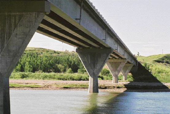 Bridge with 2800-mm deep precast concrete girder and identical splayed piers.