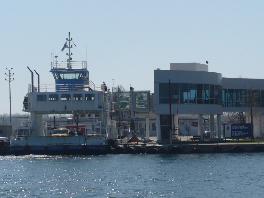 Ferry to the Toronto Island. The ferry ride is less than two minutes, but sometimes passengers have to line up for much longer to get on the crowded decks. Photo Secondarywaltz, Wikimedia Commons.