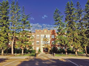 Crescent Heights school, Calgary. (photo courtesy Ecosystem)